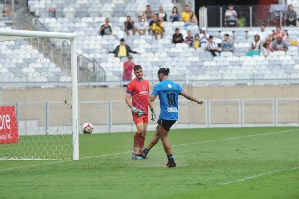 Fotos do 'Game of Dreams', jogo festivo dos Amigos do Ronaldinho contra os Amigos do Penta