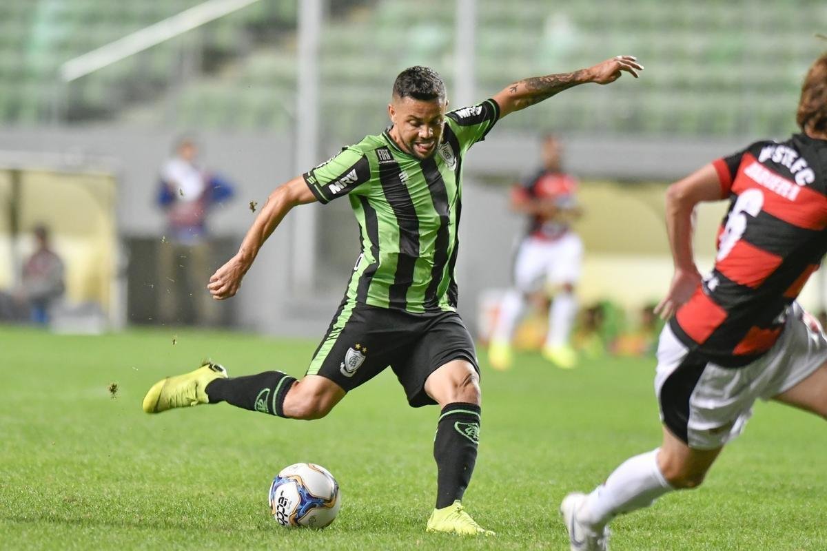 Amrica e Oeste duelaram na noite desta tera-feira, no Independncia, em jogo vlido pela 11 rodada da Srie B do Campeonato Brasileiro