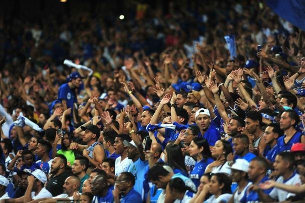 Cruzeiro e Vasco se enfrentaram no Mineiro, pela 17 rodada do Campeonato Brasileiro