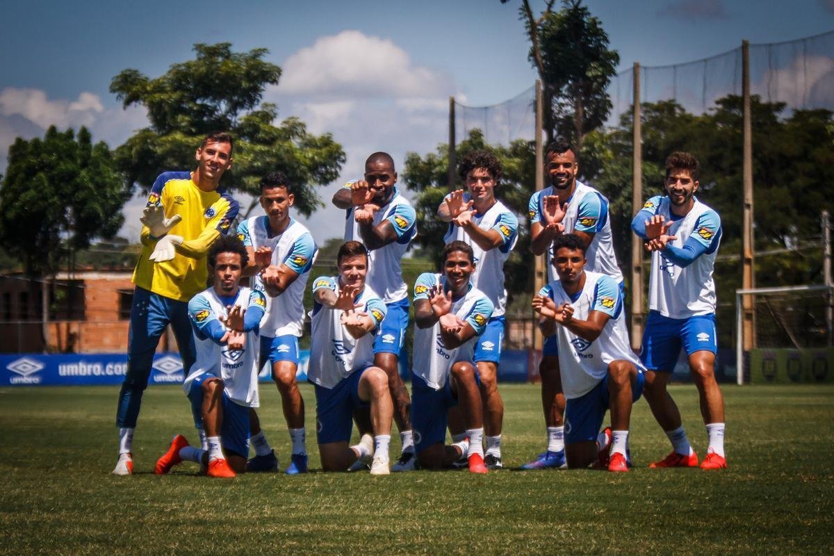 Fotos do ltimo treino do Cruzeiro antes de jogo contra Tupynambs