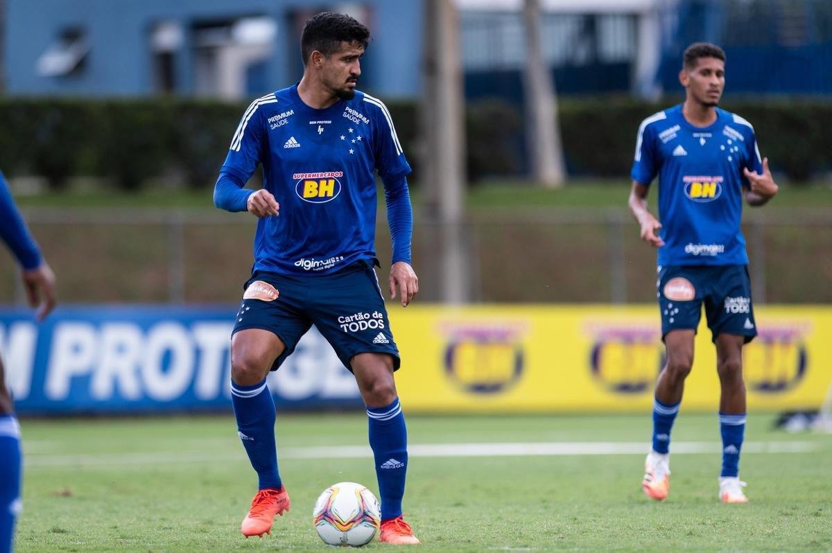 Imagens do primeiro treino do Cruzeiro antes do jogo contra o Cuiabá, pela Série B do Campeonato Brasileiro