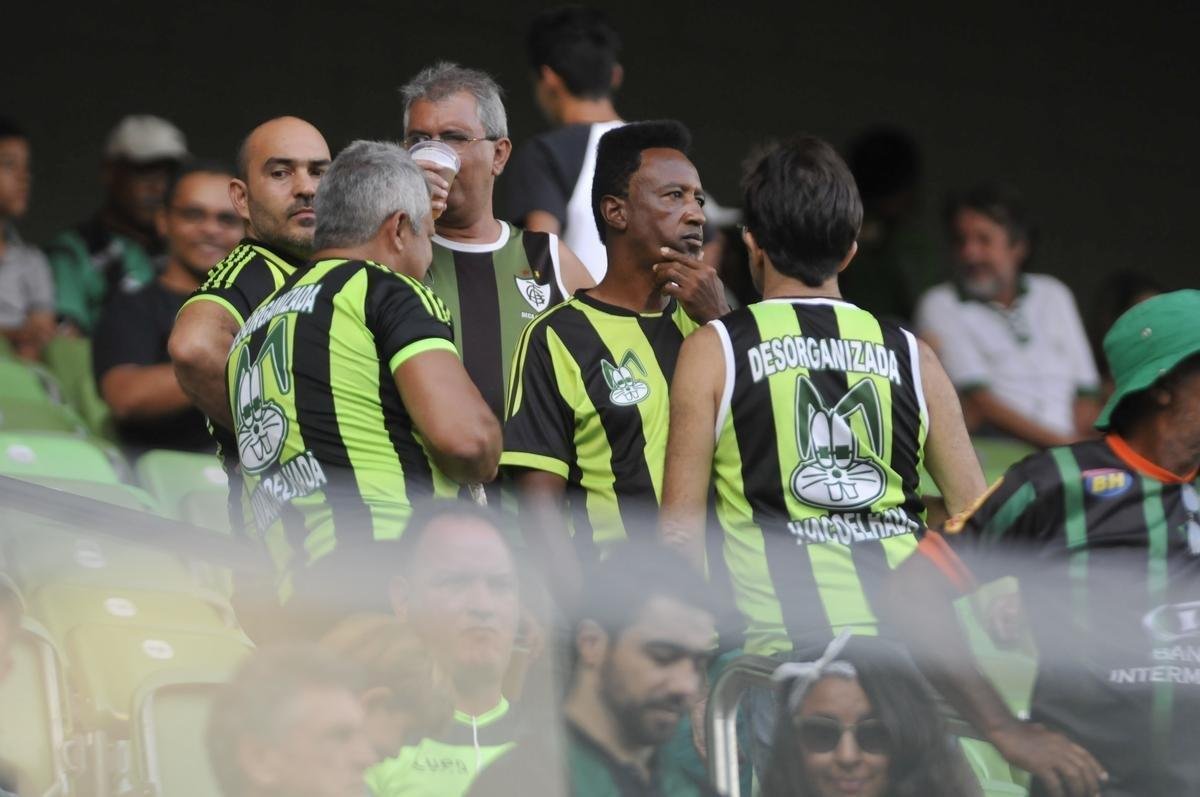 Torcida alviverde compareceu ao Independncia para a estreia do Coelho na temporada