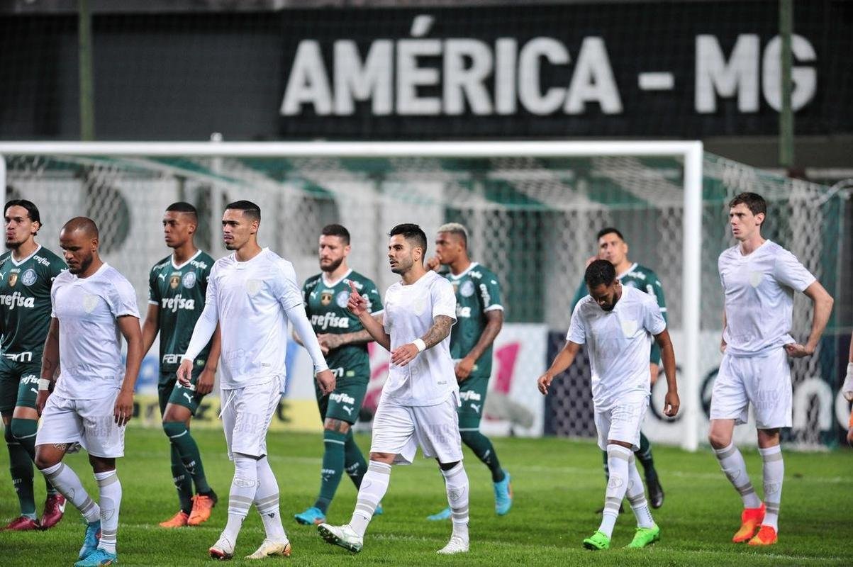 Fotos da partida entre Amrica e Palmeiras, nesta quinta-feira (21), no Independncia, em Belo Horizonte, vlida pela 18 rodada da Srie A do Brasileiro.