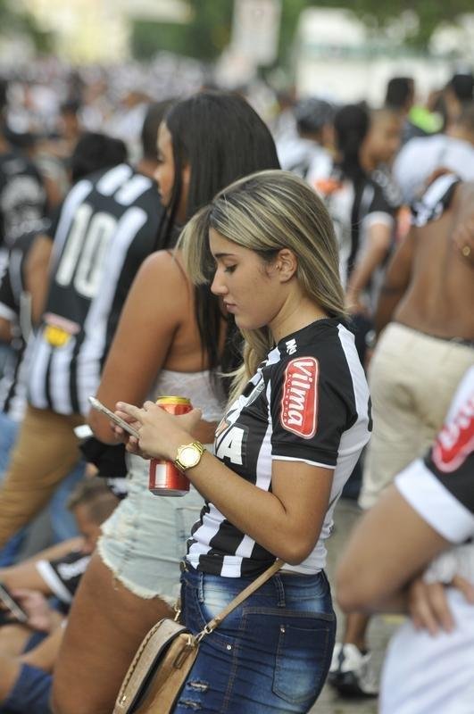 Torcida do Atltico compareceu em bom nmero ao Independncia para apoiar time diante do Danubio, pela Copa Libertadores