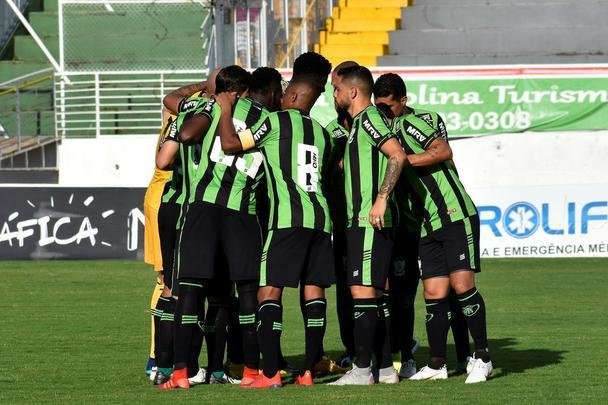 Imagens da partida entre Boa Esporte x Amrica, pela 8 rodada do Estadual