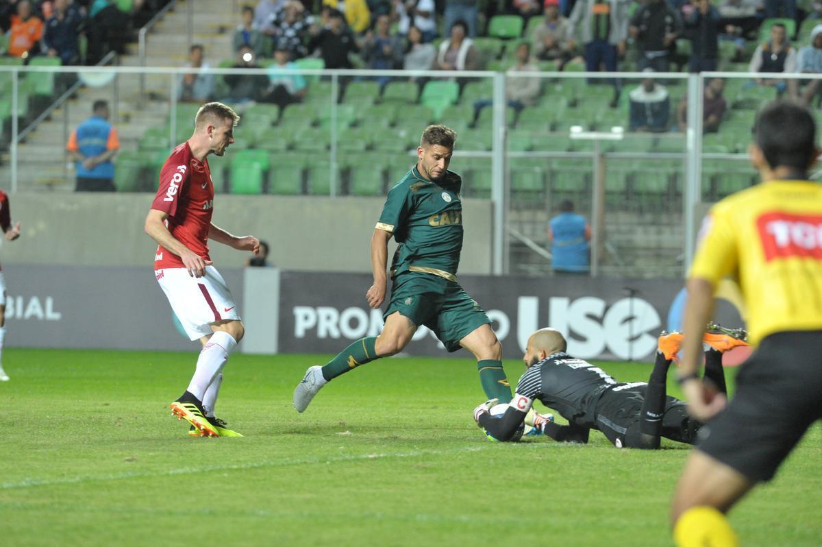 Fotos do jogo entre Amrica e Internacional, no Independncia, pela 15 rodada do Campeonato Brasileiro