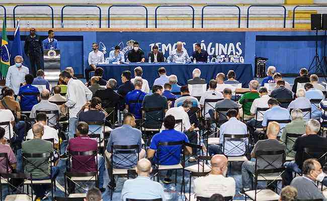 Assembleia Geral é formada por conselheiros e associados do clubes do Cruzeiro