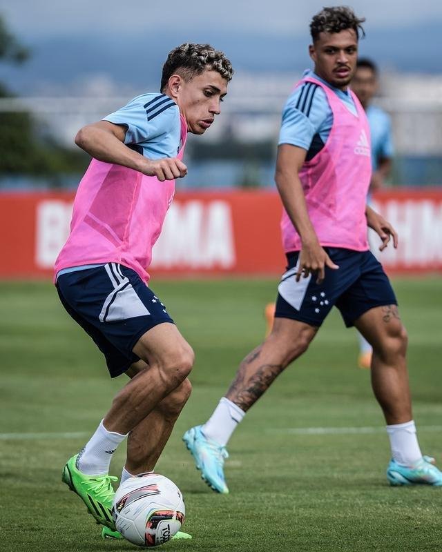 Imagens do treino do Cruzeiro nesta tera-feira (3 de janeiro), na Toca da Raposa II
