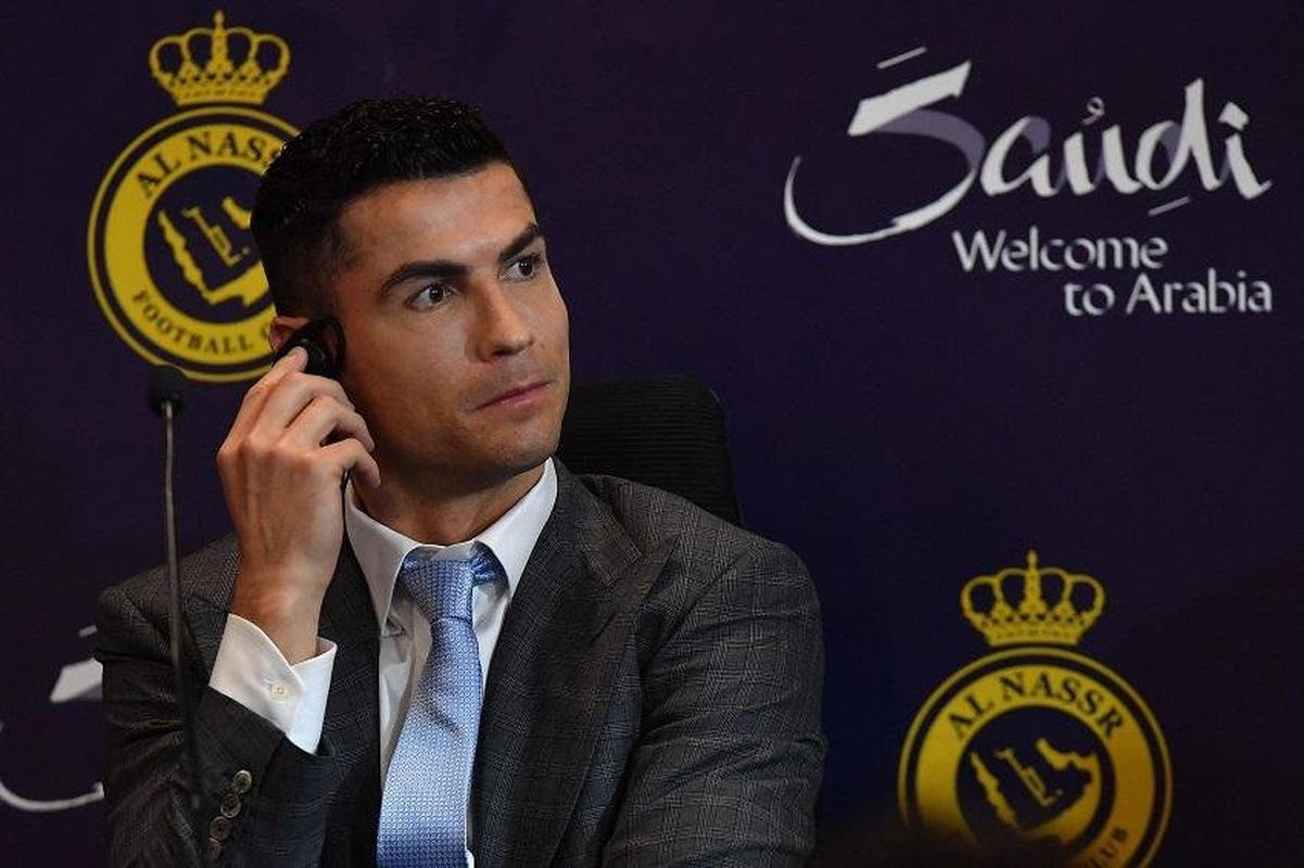 Cristiano Ronaldo foi apresentado pelo Al-Nassr, da Arbia Saudita, nesta tera-feira (3/1)