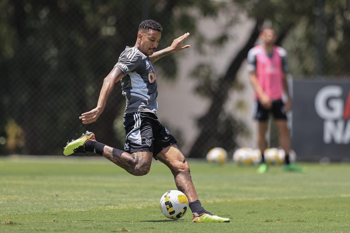 Fotos do treino do Atltico, que teve Hulk em campo 