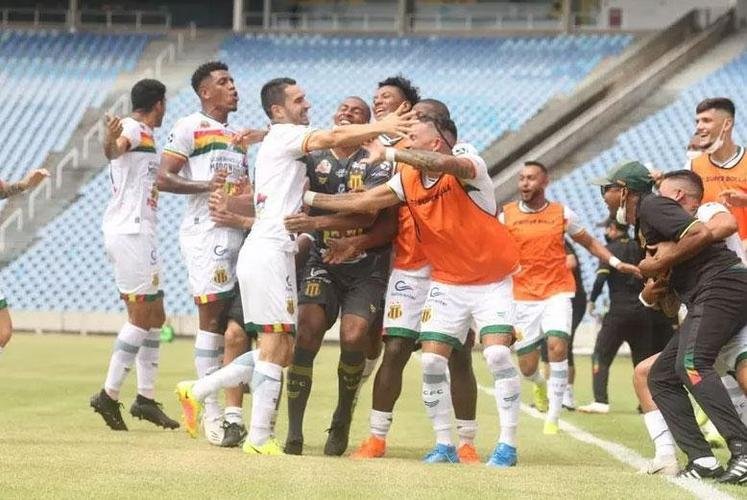 Sampaio Corrêa conquistou o título do campeonato maranhense ao derrotar o Moto Club por 3 a 1