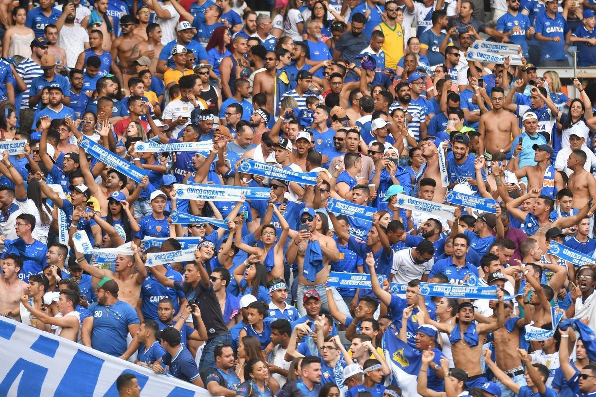 Fotos da torcida do Cruzeiro no clssico contra o Atltico, no Mineiro