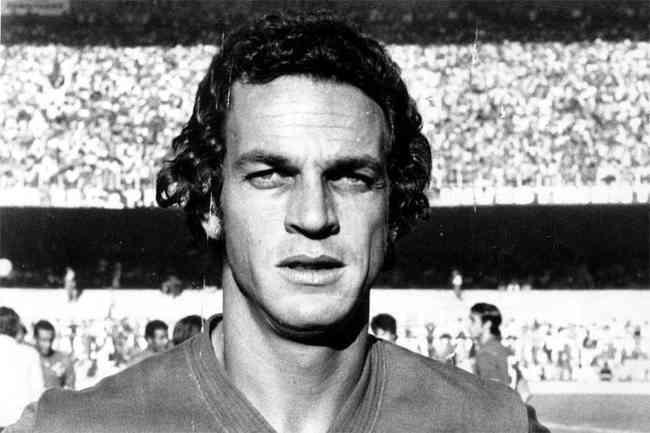 Fontana - O zagueiro capixaba Fontana chegou ao Cruzeiro no fim dos anos 1960 vindo do Vasco. Ele foi convocado por Zagallo e foi reserva da Sele