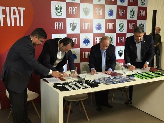 Presidentes e mascotes de Amrica, Atltico e Cruzeiro foram  fbrica da Fiat, em Betim, onde firmaram acordo comercial