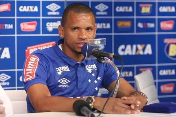 Lateral Edimar  apresentado na Toca da Raposa II