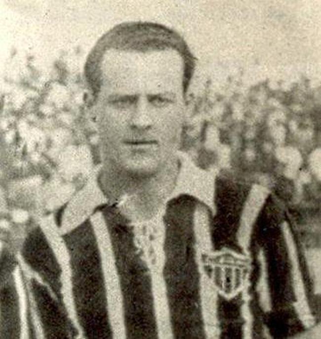 3 - Mário de Castro - 195 gols