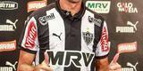 Thiago Ribeiro - Defendeu o Cruzeiro entre 2008 e 2011. Nesse perodo, marcou 49 gols em 147 jogos e conquistou duas vezes o Campeonato Mineiro (2009 e 2011). Anos depois, j em 2015, o atacante foi emprestado pelo Santos ao Atltico. Na primeira temporada, foi bem e marcou 10 gols em 38 jogos. No ano seguinte, participou de apenas trs partidas e na balanou as redes.