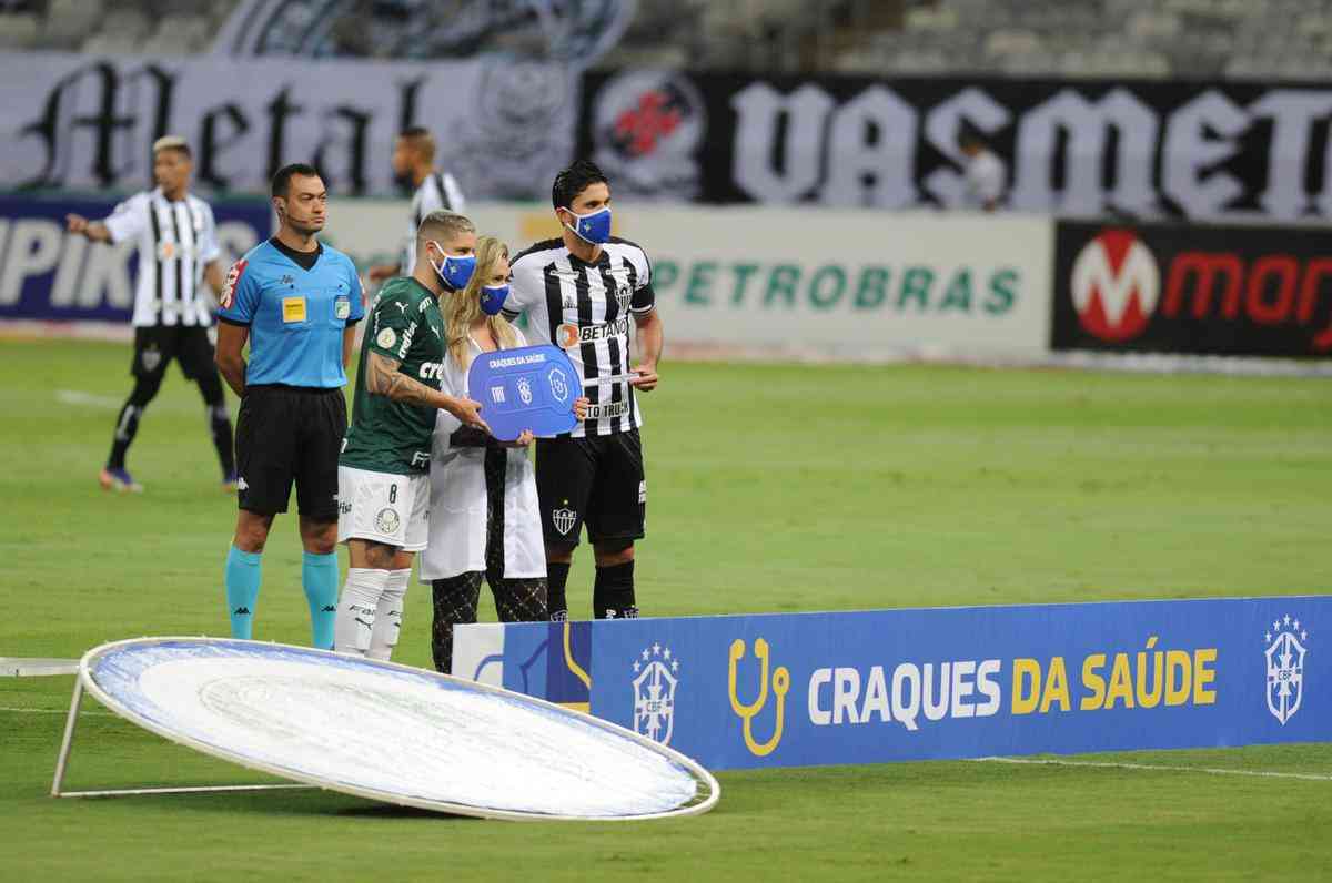Fotos do jogo entre Atlético e Palmeiras, no Mineirão, pelo Brasileiro