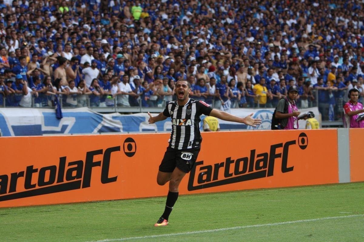 52 - Clayton - 2016/2017 - 62 jogos / 9 gols - 0,14 por jogo