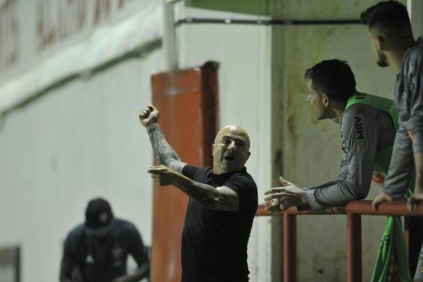 Jorge Sampaoli comandou o Atltico pela primeira vez do banco de reservas