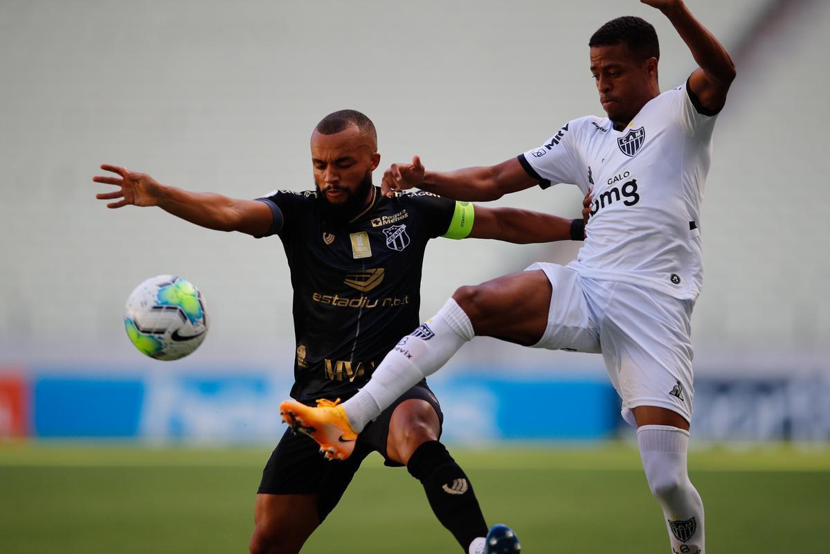 Fotos do jogo entre Ceará e Atlético, que terminou empatado por 2 a 2