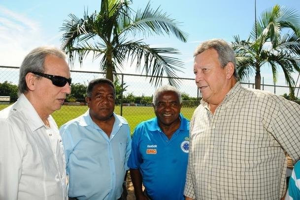Imagens do ex-jogador do Cruzeiro Z Carlos
