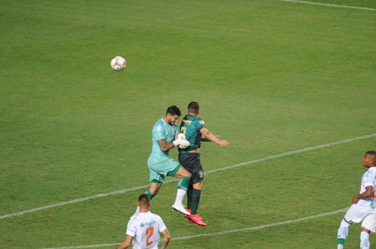Fotos do jogo entre Amrica e Juventude, no Independncia, em Belo Horizonte, pela 23 rodada da Srie B do Campeonato Brasileiro