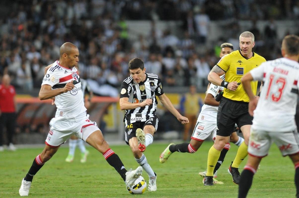 Fotos do jogo entre Atltico e So Paulo, no Mineiro, em Belo Horizonte, pela 16 rodada do Campeonato Brasileiro (10/7/2022)