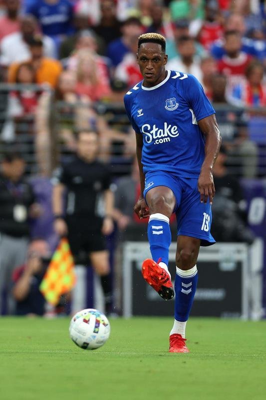 Yerry Mina, zagueiro do Everton (Inglaterra) - contrato at 30/06/2023