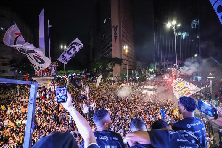 Bastidores da festa do Atlético em comemoração ao título brasileiro