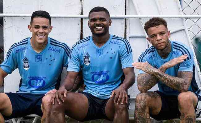 Cruzeiro renova contrato de atacante até 2024
