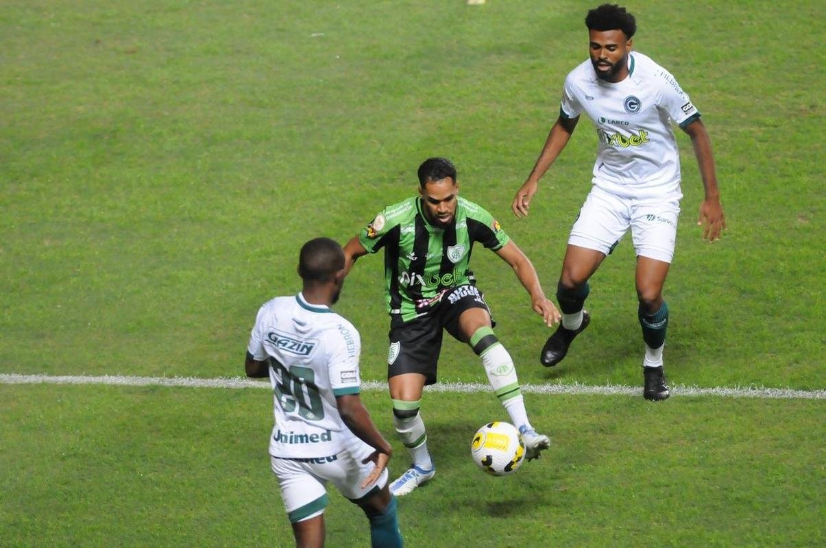 Amrica e Gois se enfrentaram no Independncia, pela 15 rodada da Srie A do Campeonato Brasileiro