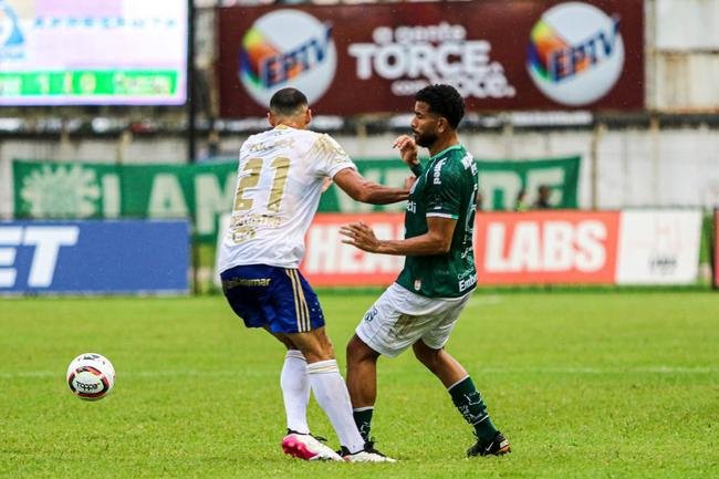 Fotos do jogo entre Caldense e Cruzeiro