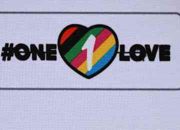 Usuários criaram modificação para que a braçadeira 'One Love' pudesse ser utilizada no joga, após sua proibição na vida real