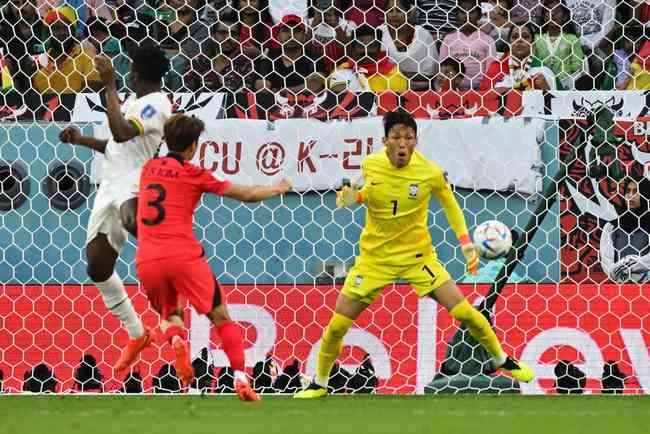 Gana sofre, mas derrota Coreia do Sul por 3 a 2 pelo Grupo H da Copa