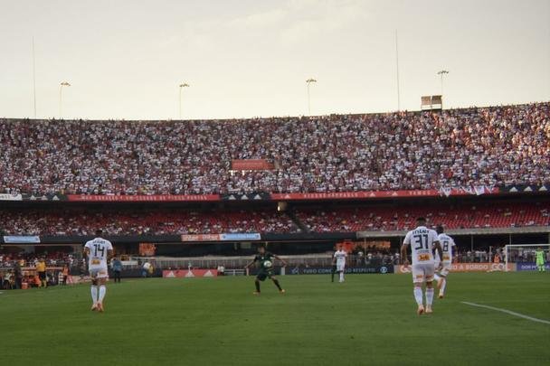 Diego Souza, para o São Paulo, e Matheusinho, para o América, marcaram os gols do jogo no Morumbi