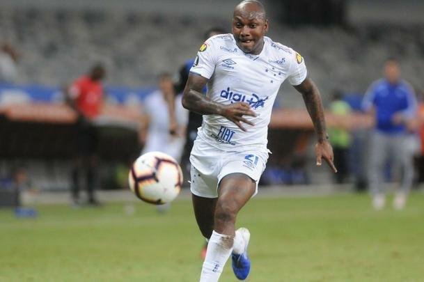 Equipes se enfrentaram pela sexta rodada do Grupo B da Copa Libertadores