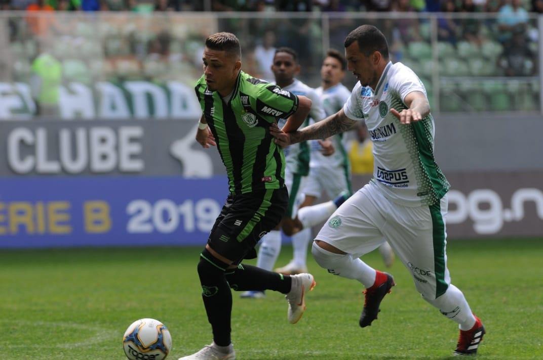 Coelho e Bugre se enfrentaram neste domingo, pela 16 rodada da Srie B