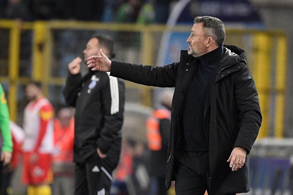 11 Franck Haise (tcnico do Lens)