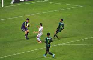 Rodrigo Dourado empatou o jogo para o Internacional no segundo tempo