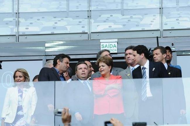 Imagens da cerim�nia de reinaugura��o do Mineir�o 