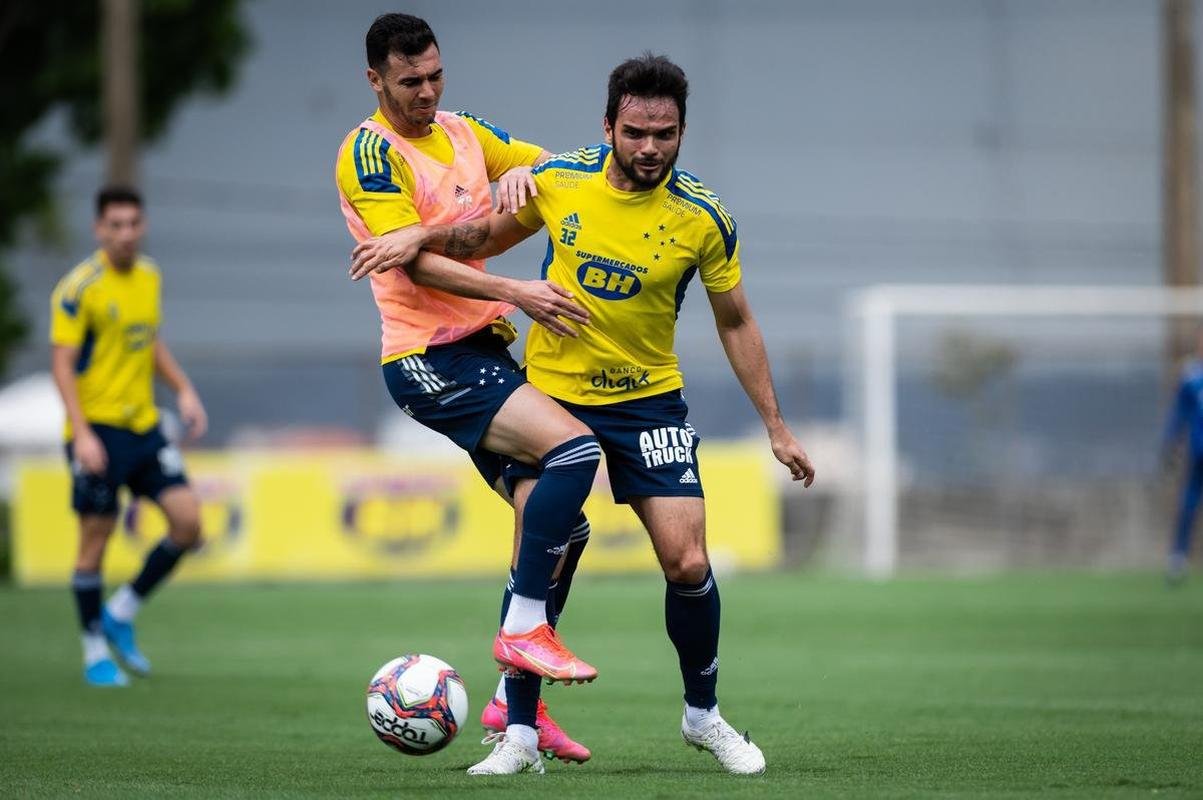 Fotos do treino do Cruzeiro desta segunda-feira (18/10)