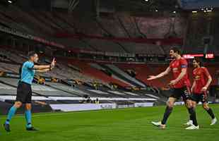 Fotos do duelo entre Manchester United e Roma pela semifinal da Liga Europa