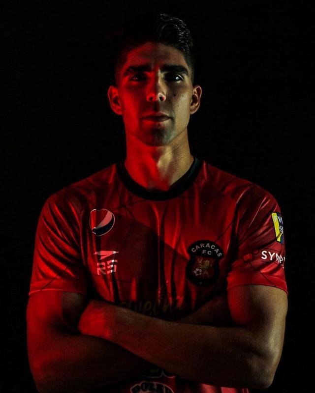 Daniel Rivillo, zagueiro (Caracas-VEN)