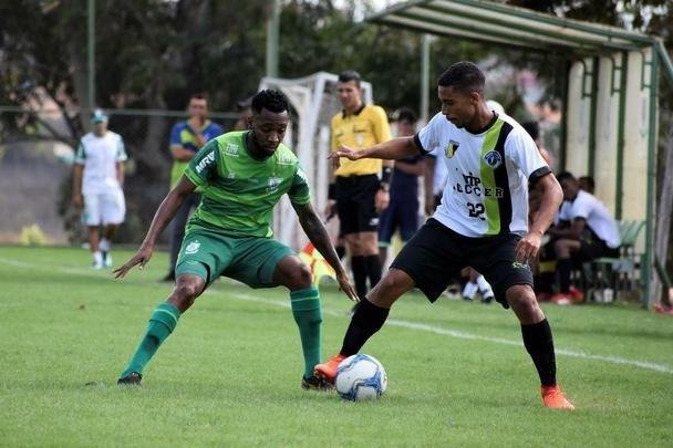Imagens do jogo-treino do Amrica contra o Inter de Minas