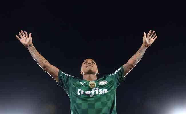 Deyverson fez gols importantes com a camisa do Palmeiras