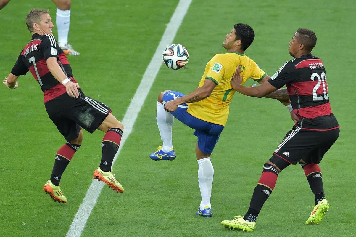 Hulk em ao contra a Alemanha, na histrica goleada por 7 a 1 no Mineiro, pela semifinal da Copa do Mundo.