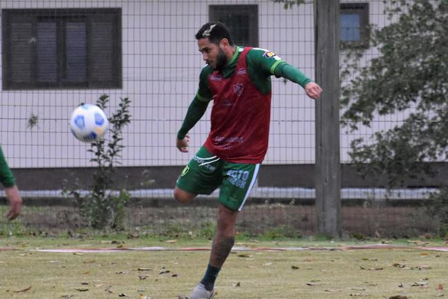 Imagens do treino do América em Criciúma, para duelo pela Copa do Brasil