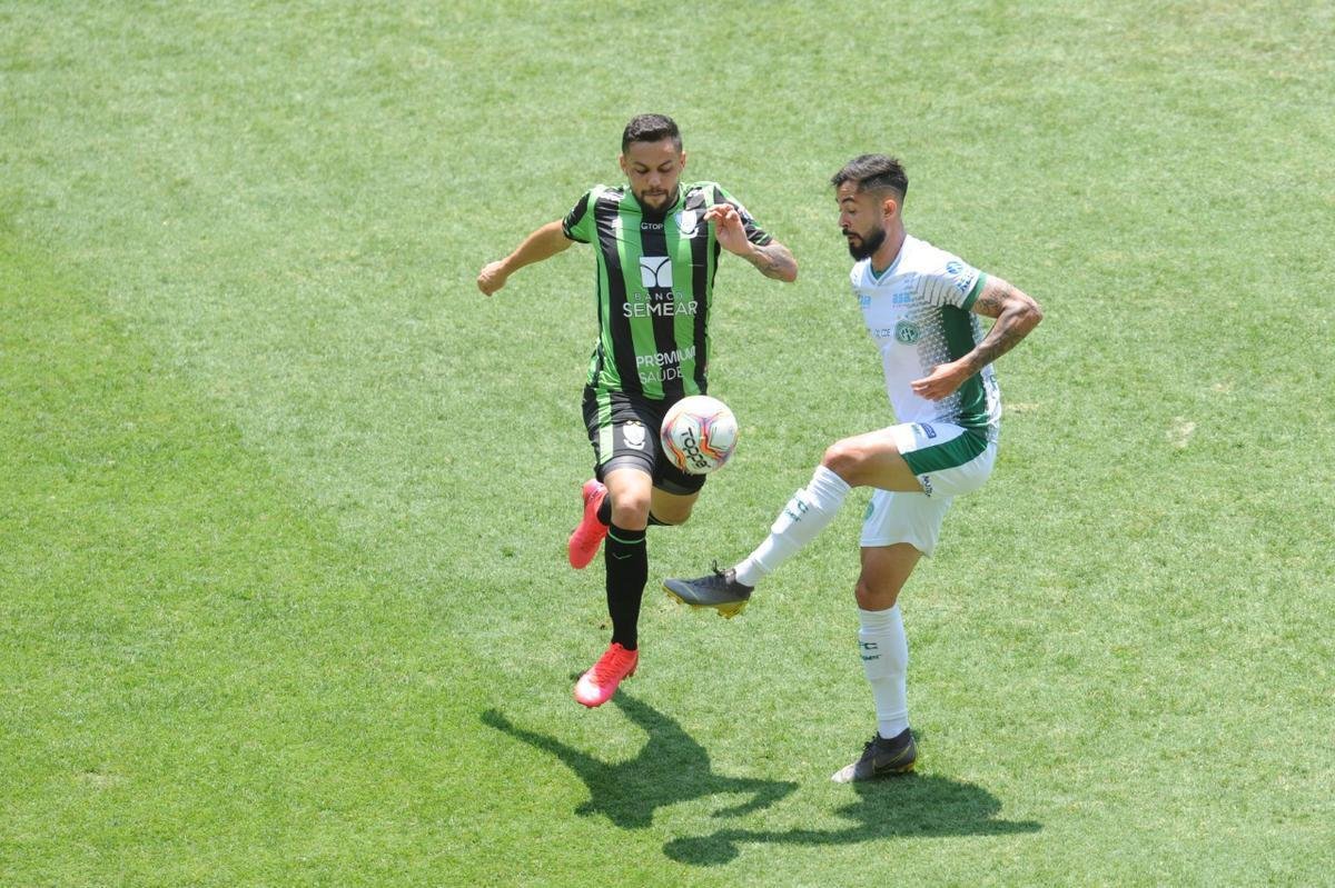 Equipes se enfrentaram neste sbado, pela 13 rodada da competio
