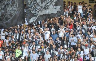 Torcedores do Atltico no clssico 500 contra o Cruzeiro, no Independncia, pelo Brasileiro